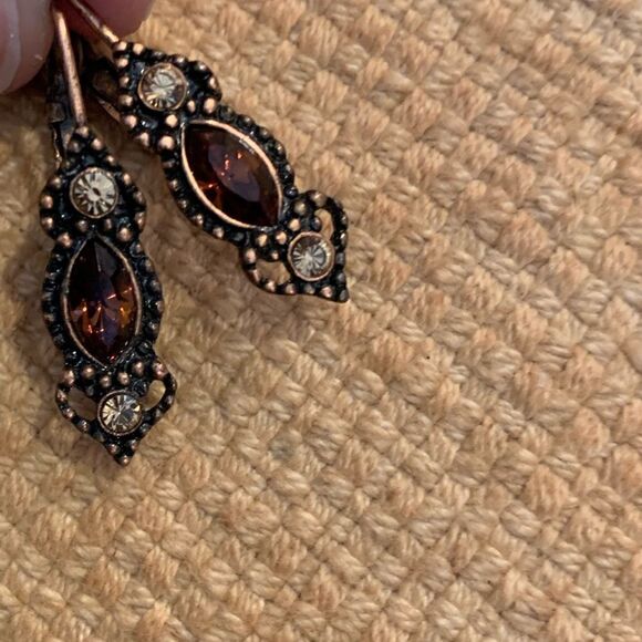 Chocolate Rhinestone Vintage Style Drop Earrings - Picture 3 of 5